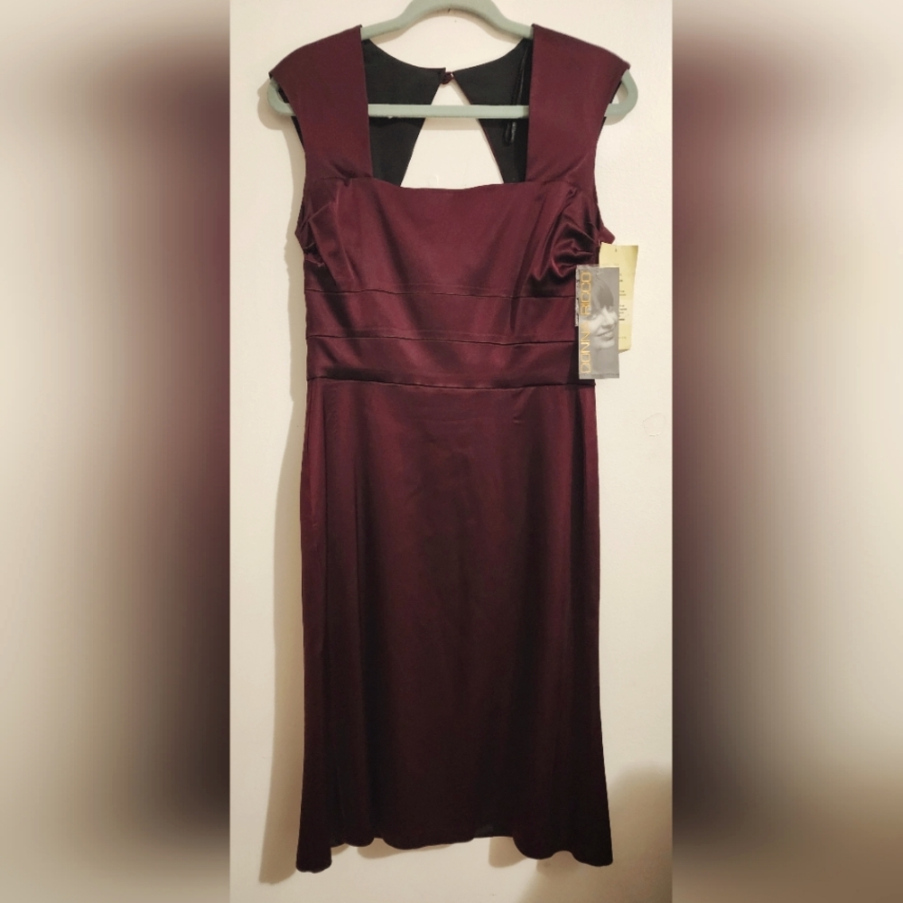 NWT STOP TRAFFIC  V- day Vsmpy dress